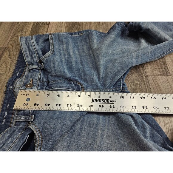 (3/$35) St. John's Bay Size 12 Petite Bootcut Leg Whiskered Denim Blue Jeans - Picture 10 of 11